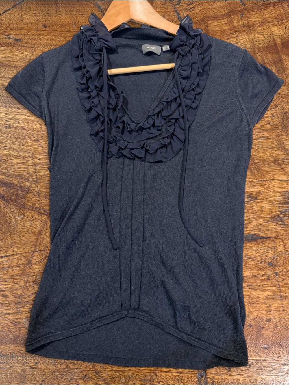Mexx Ruffle V-Neck Knit Top Black Cap Sleeve Tie-Up Blouse Sz XS